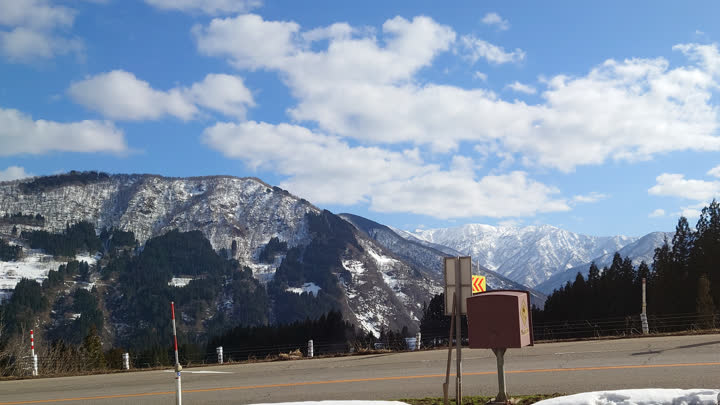山の風景画像